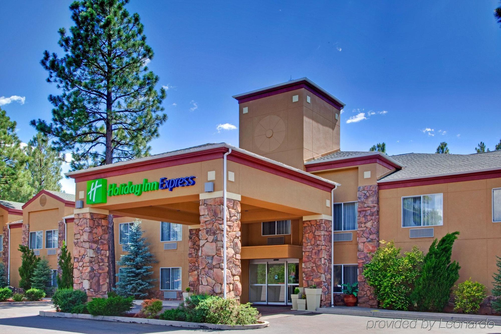 Greentree Inn & Suites Pinetop Bagian luar foto