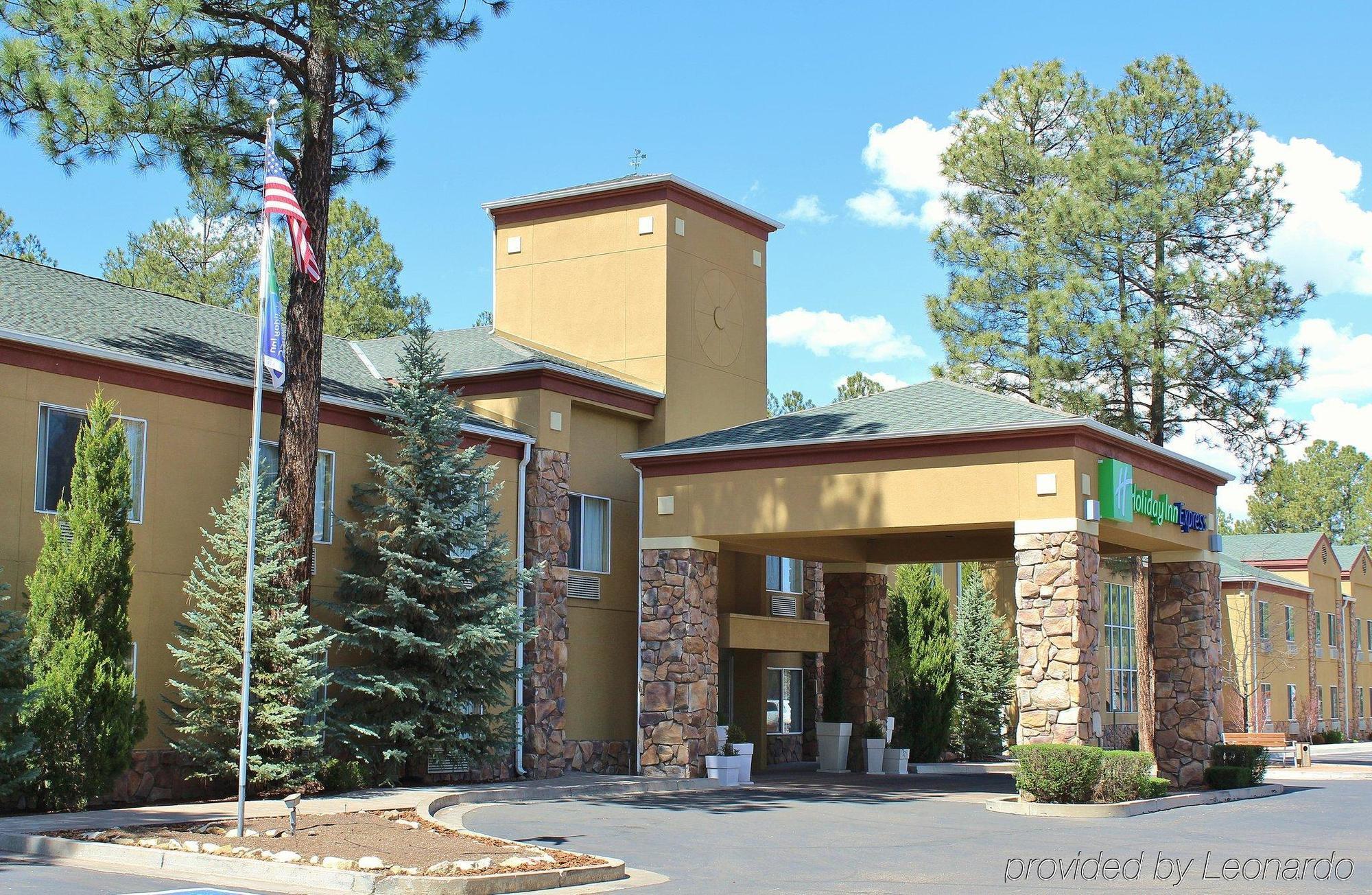 Greentree Inn & Suites Pinetop Bagian luar foto