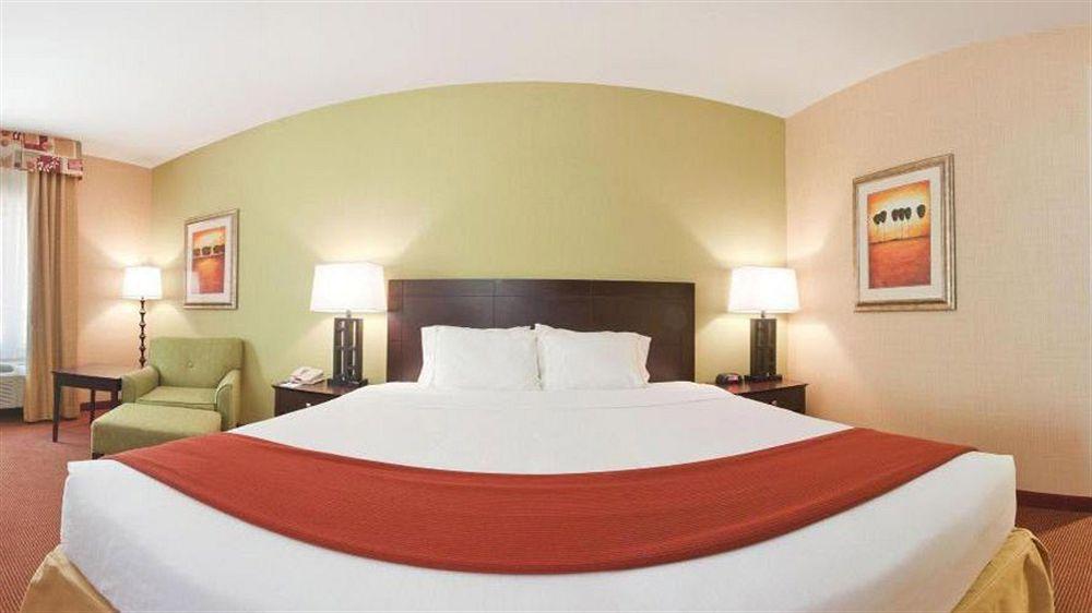 Greentree Inn & Suites Pinetop Bagian luar foto