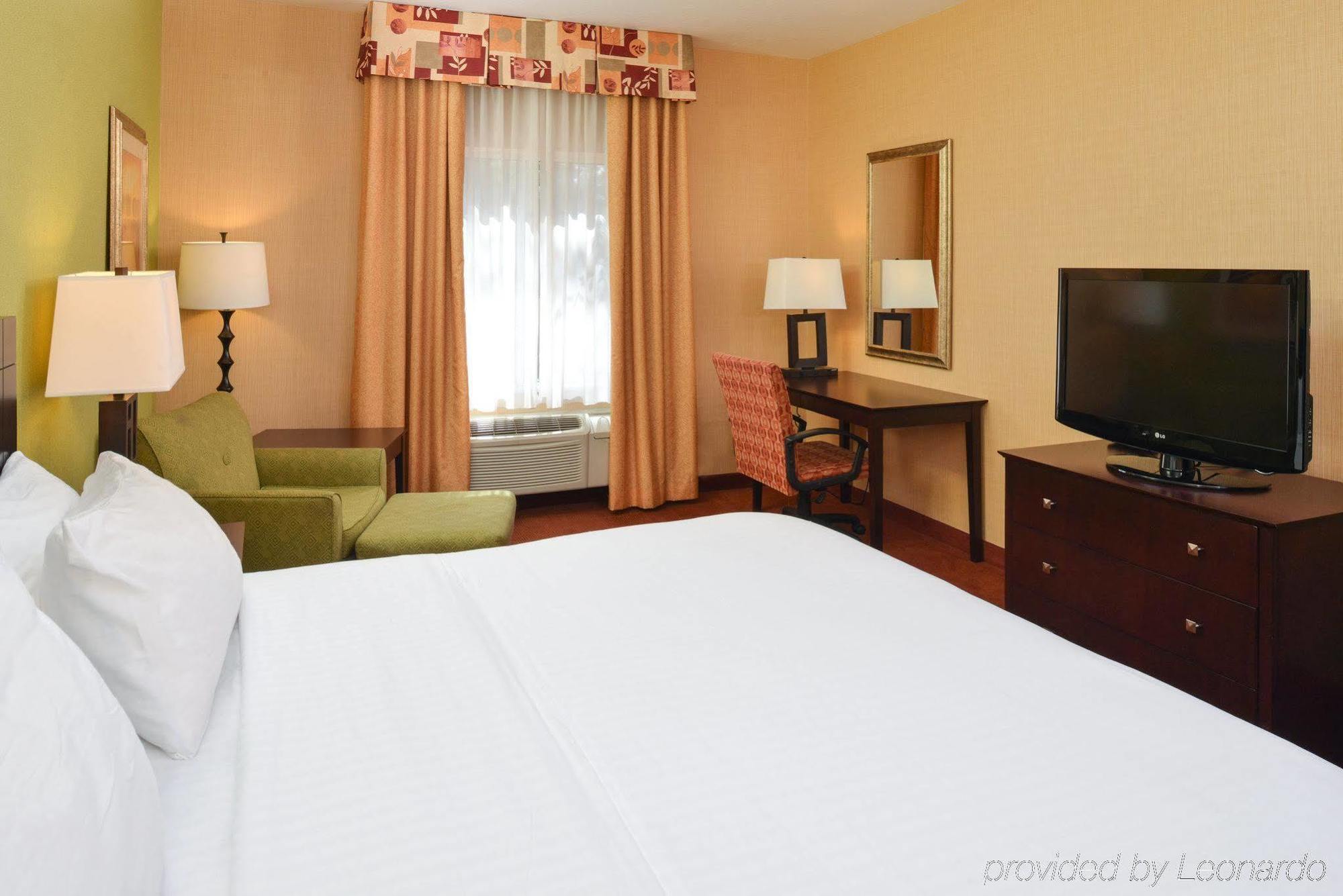 Greentree Inn & Suites Pinetop Bagian luar foto