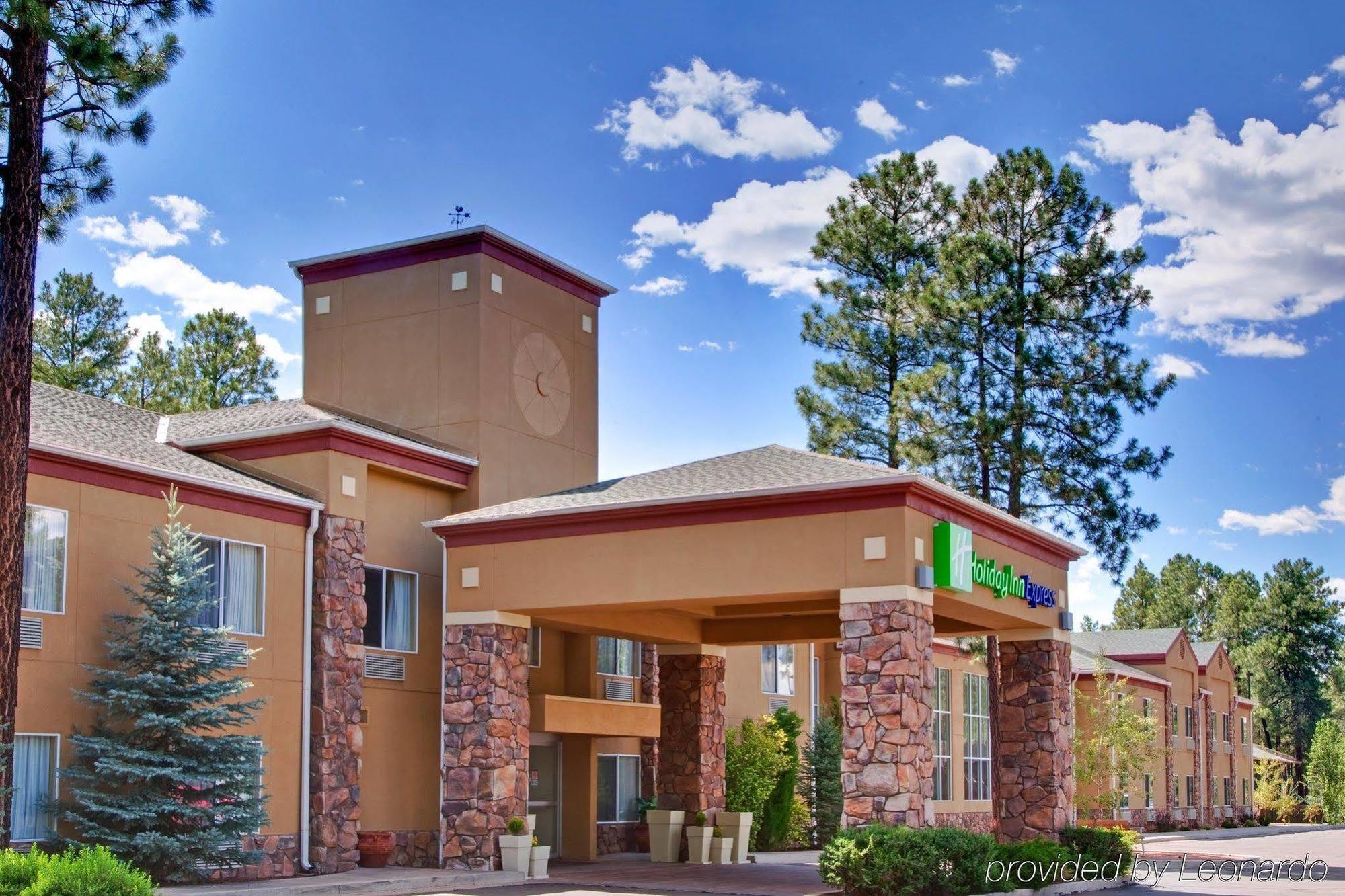 Greentree Inn & Suites Pinetop Bagian luar foto